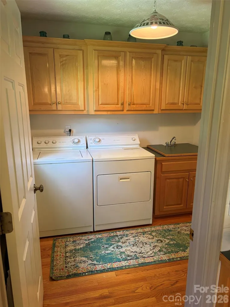 2997 Phillips Gap Road West Jefferson NC 28694