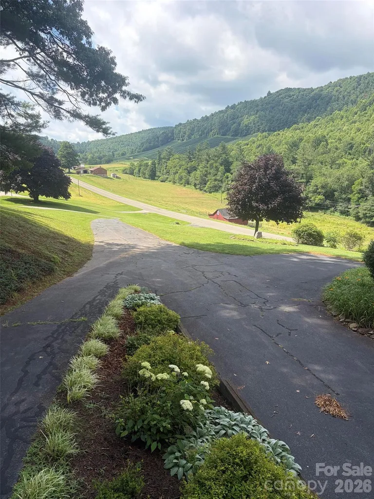 2997 Phillips Gap Road West Jefferson NC 28694