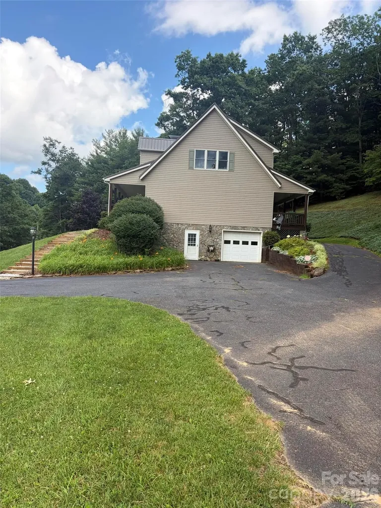 2997 Phillips Gap Road West Jefferson NC 28694