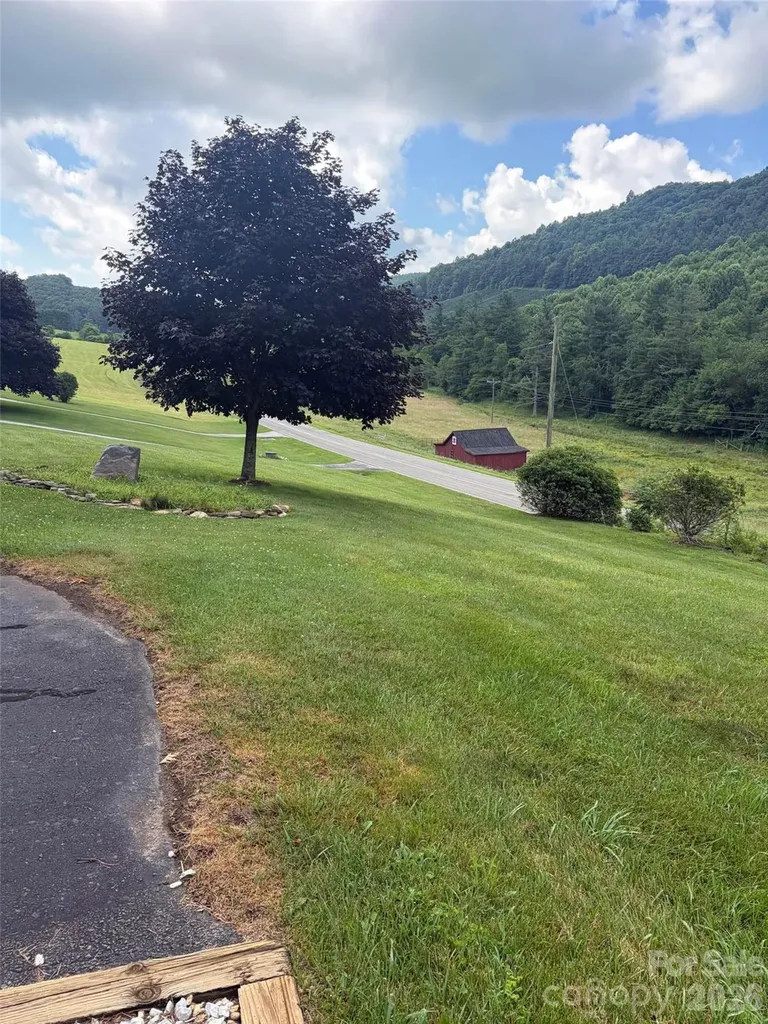 2997 Phillips Gap Road West Jefferson NC 28694