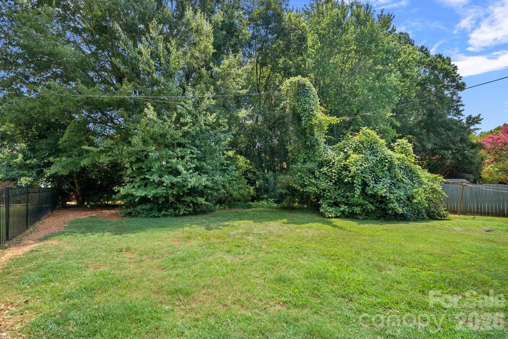 1600 Woodberry Road Charlotte NC 28212