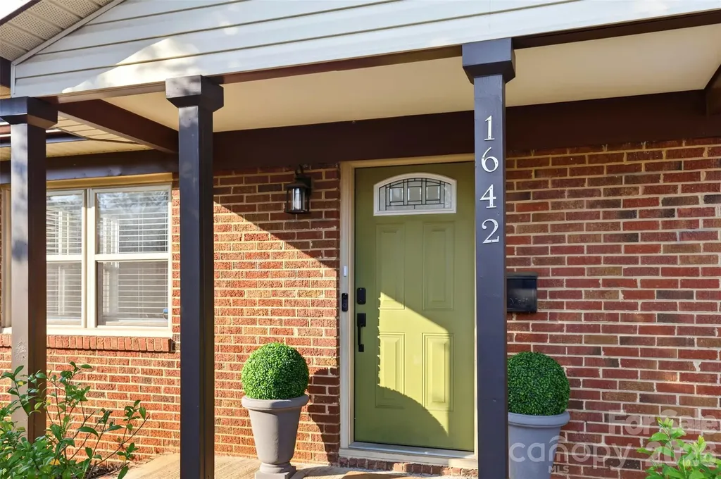 1642 Washington Avenue Charlotte NC 28216