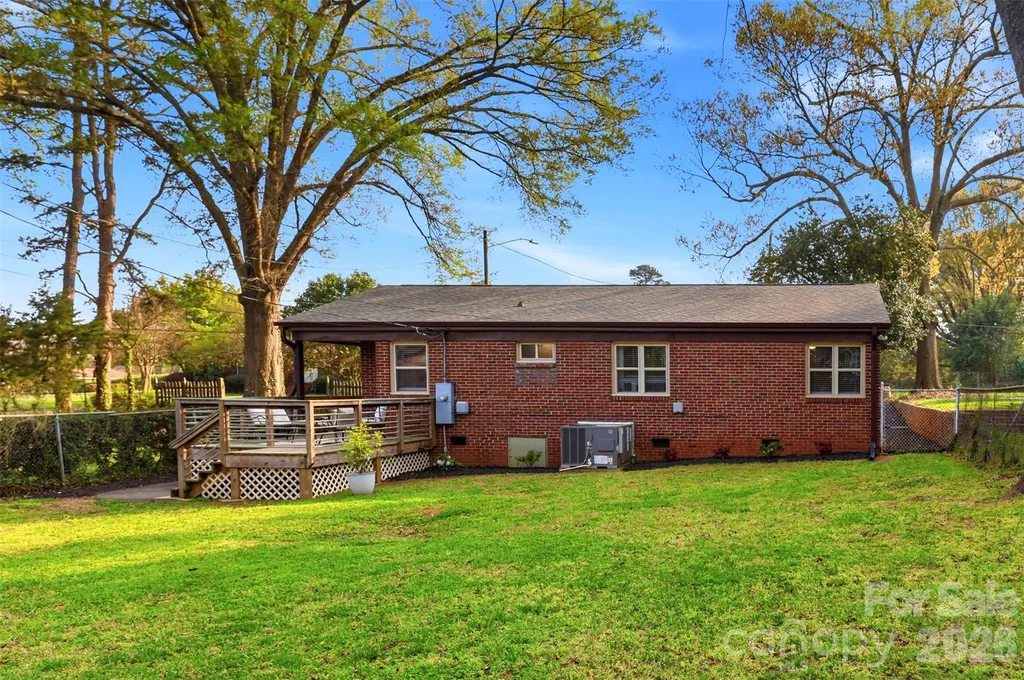 1642 Washington Avenue Charlotte NC 28216