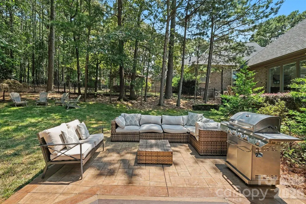 109 Whiterock Drive Mount Holly NC 28120