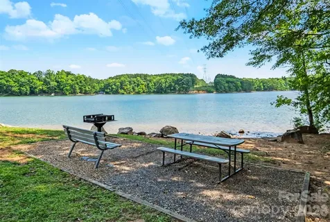 109 Whiterock Drive Mount Holly NC 28120