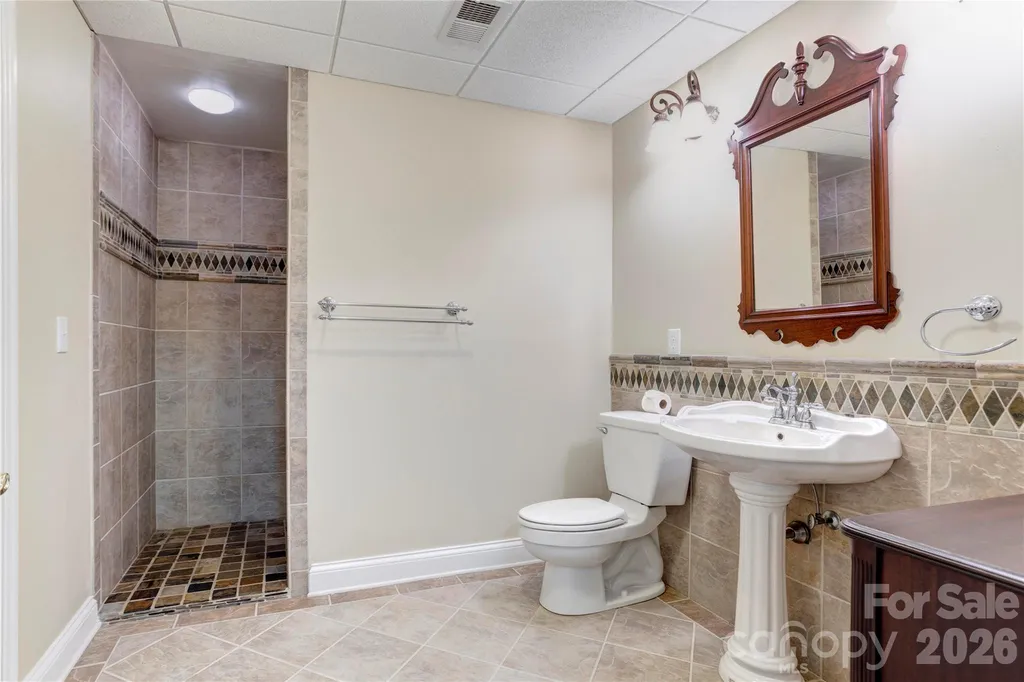 6015 Graburns Ford Drive Charlotte NC 28269