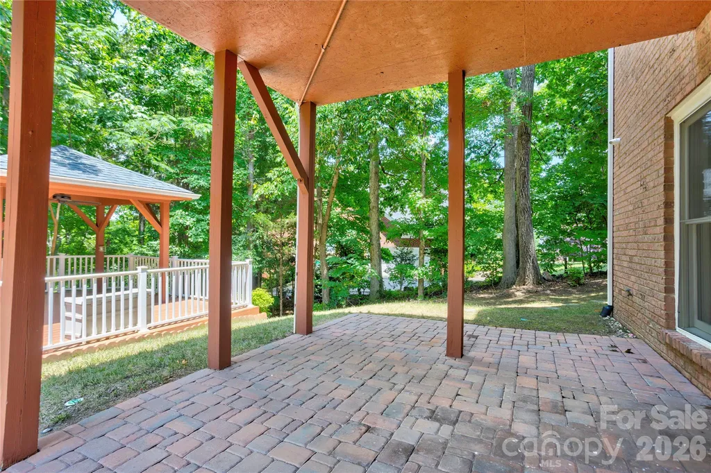 6015 Graburns Ford Drive Charlotte NC 28269