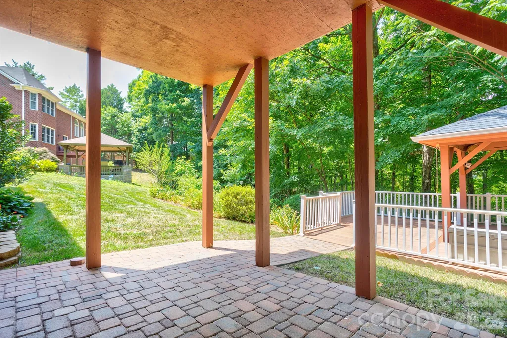 6015 Graburns Ford Drive Charlotte NC 28269