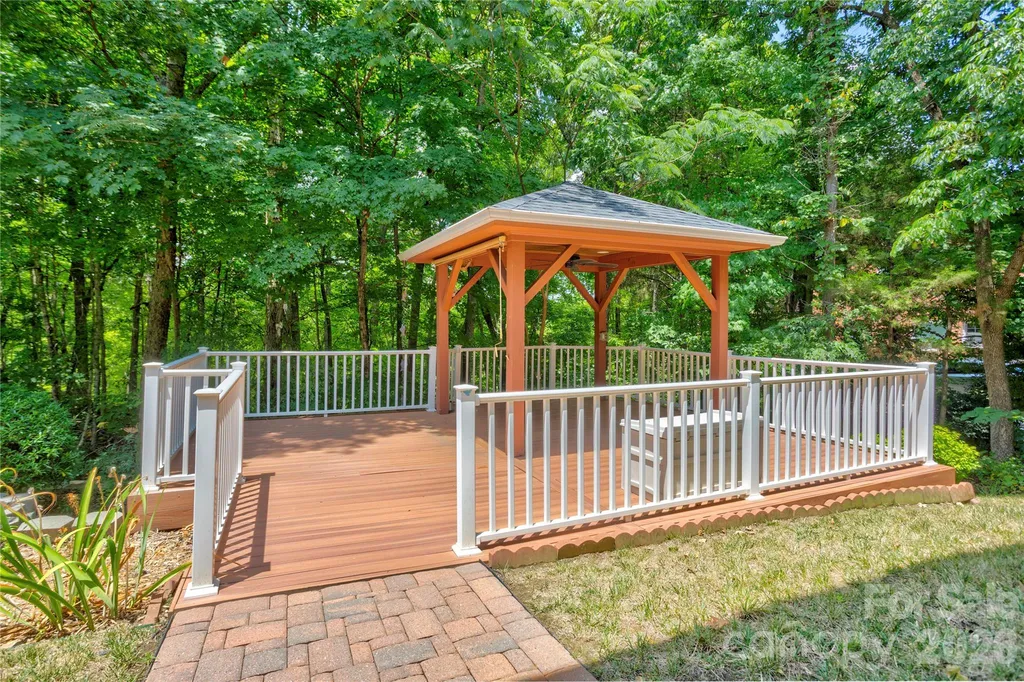 6015 Graburns Ford Drive Charlotte NC 28269