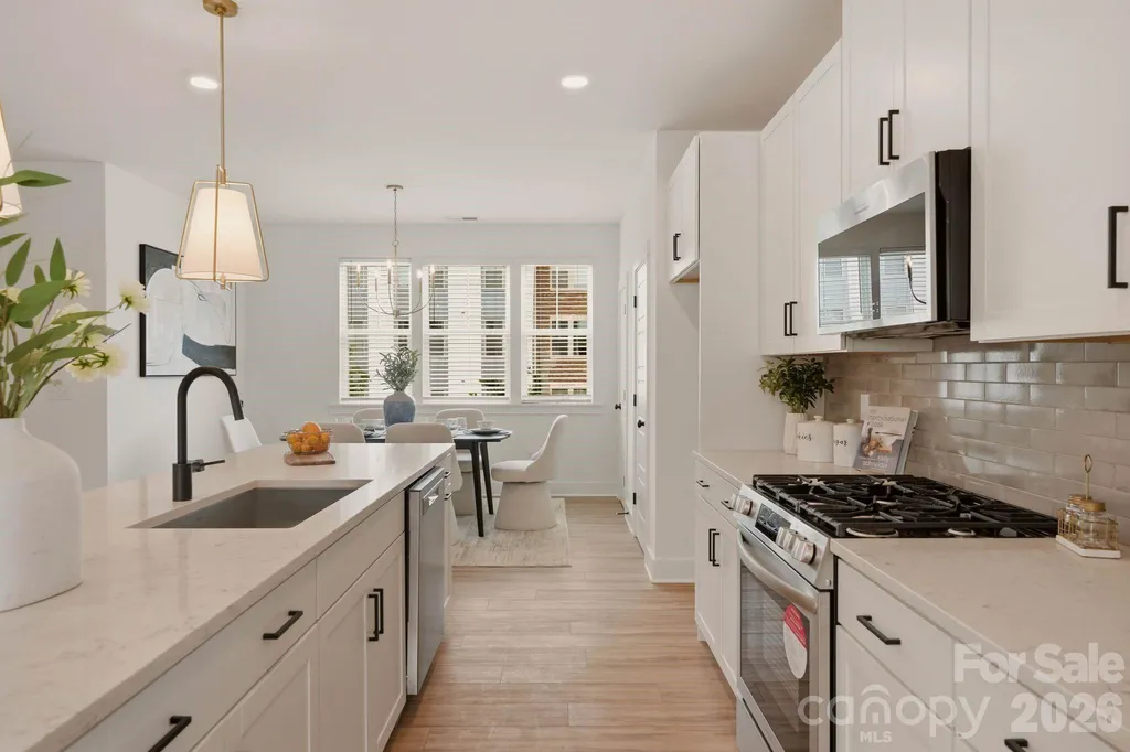 4039 Bass River Parkway Charlotte NC 28217