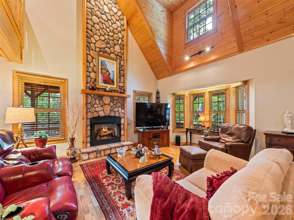 528 Brannon Forest Drive Waynesville NC 28785