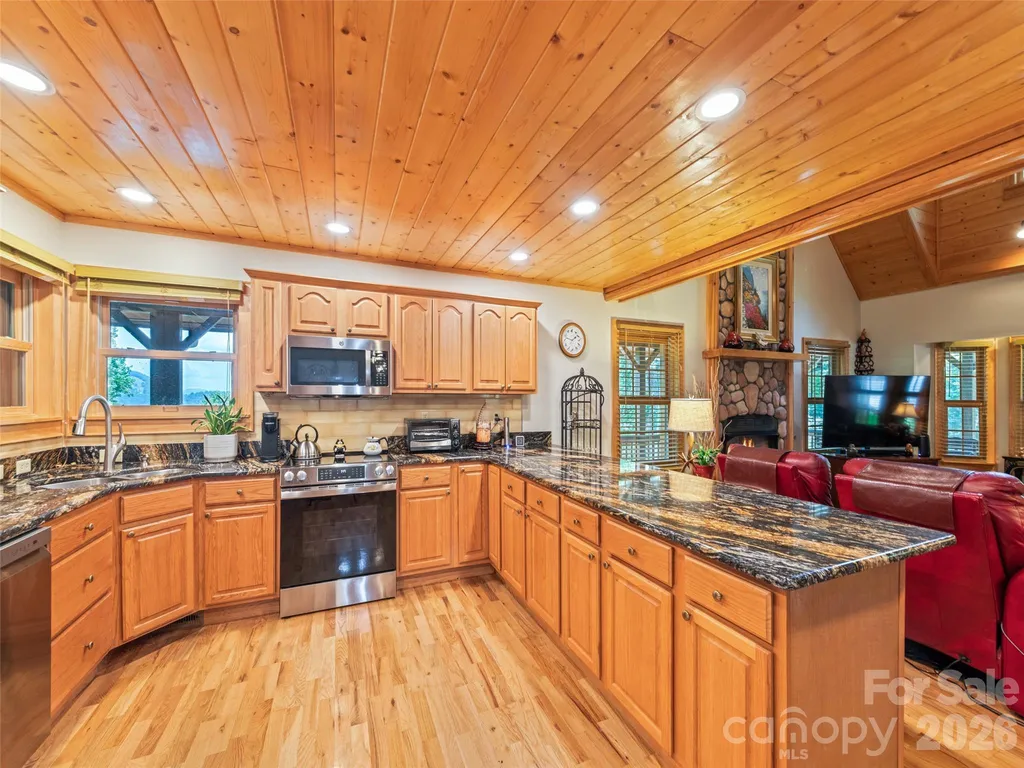 528 Brannon Forest Drive Waynesville NC 28785