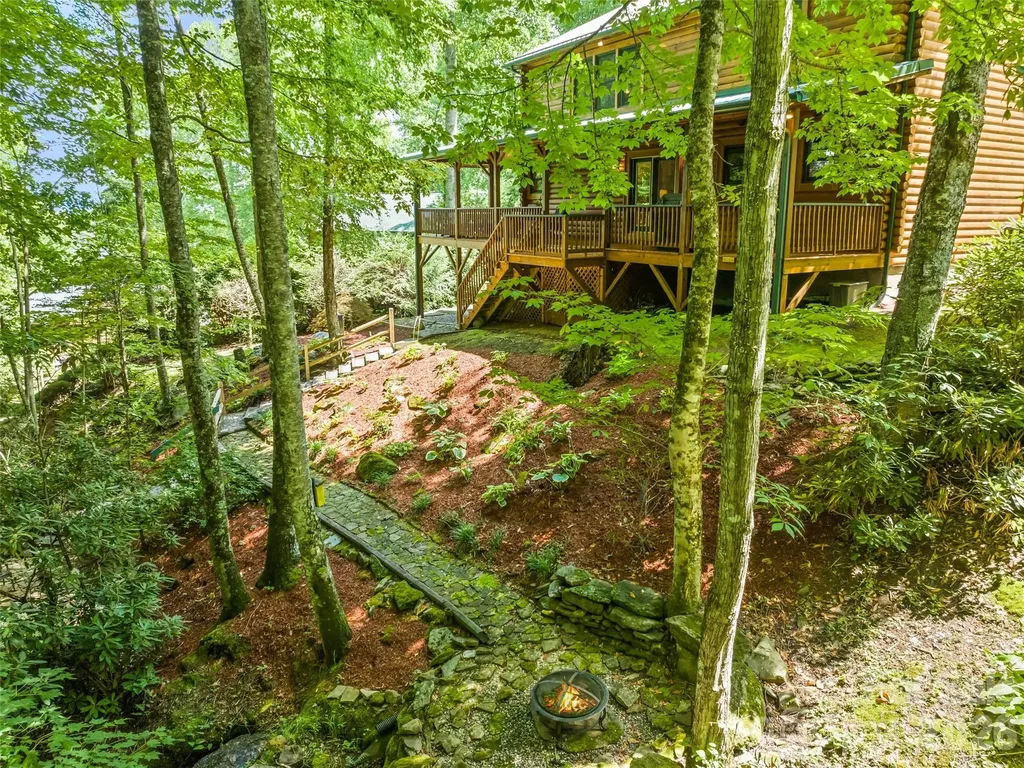 528 Brannon Forest Drive Waynesville NC 28785