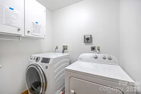 464 Governors View Road Asheville NC 28805