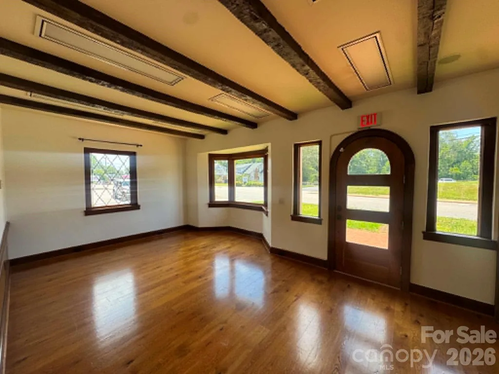 656 N Bridge Street Elkin NC 28621