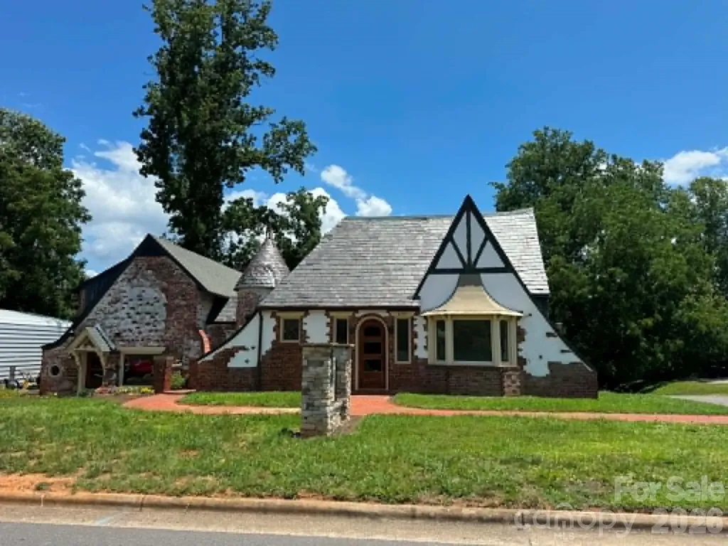 656 N Bridge Street Elkin NC 28621
