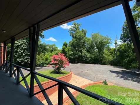 656 N Bridge Street Elkin NC 28621