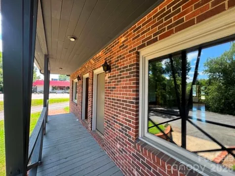 656 N Bridge Street Elkin NC 28621