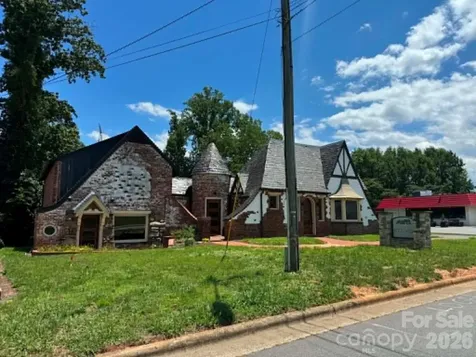 656 N Bridge Street Elkin NC 28621