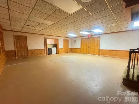 656 N Bridge Street Elkin NC 28621