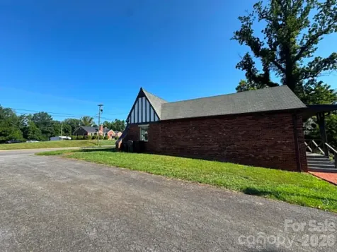 656 N Bridge Street Elkin NC 28621