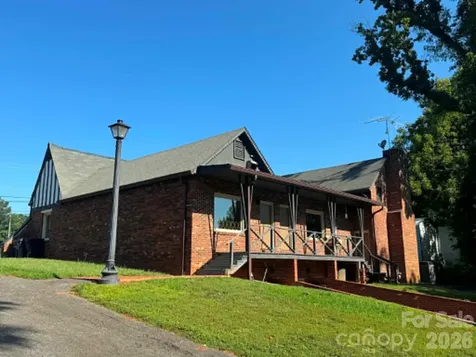 656 N Bridge Street Elkin NC 28621