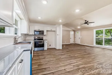 139 E Forest Drive Union SC 29379