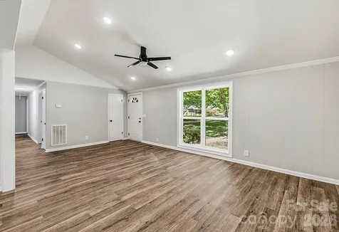 139 E Forest Drive Union SC 29379