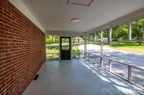 139 E Forest Drive Union SC 29379