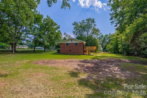 139 E Forest Drive Union SC 29379