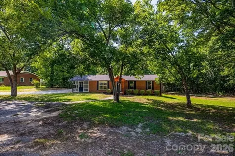 139 E Forest Drive Union SC 29379