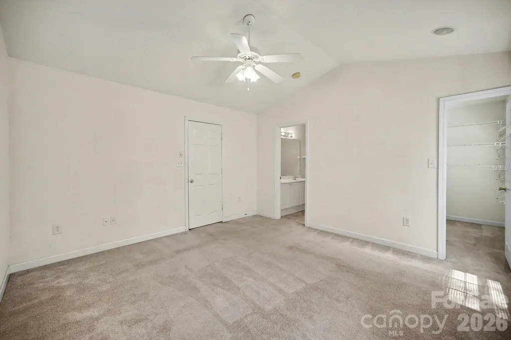 5604 Santeelah Court Charlotte NC 28217