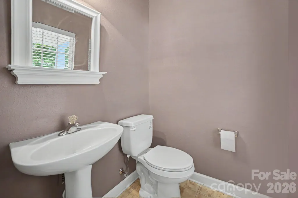 5604 Santeelah Court Charlotte NC 28217