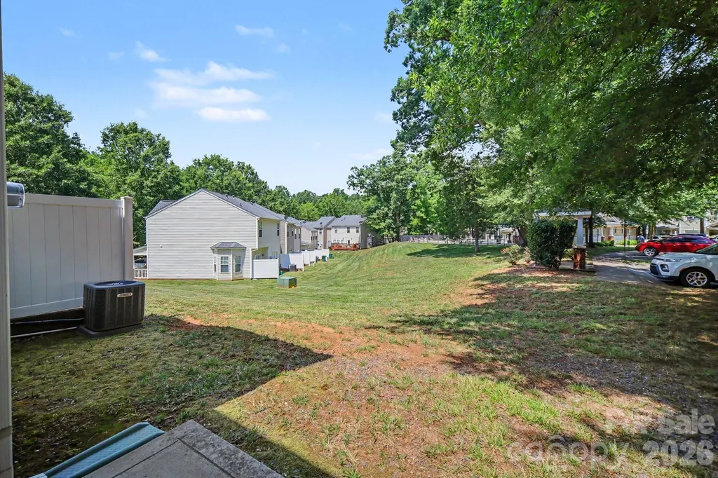 5604 Santeelah Court Charlotte NC 28217