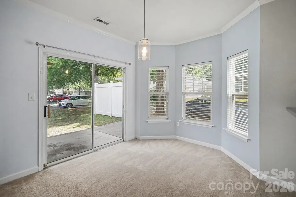 5604 Santeelah Court Charlotte NC 28217