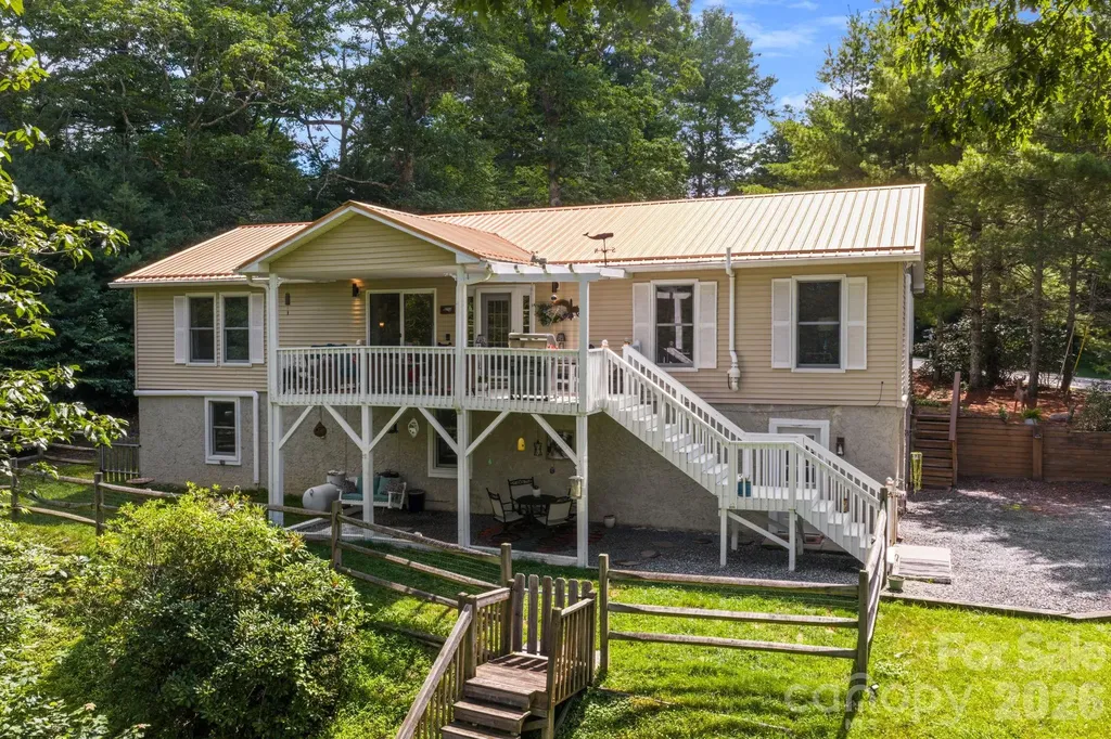 Newland NC, 9081 Pittmans Gap Road