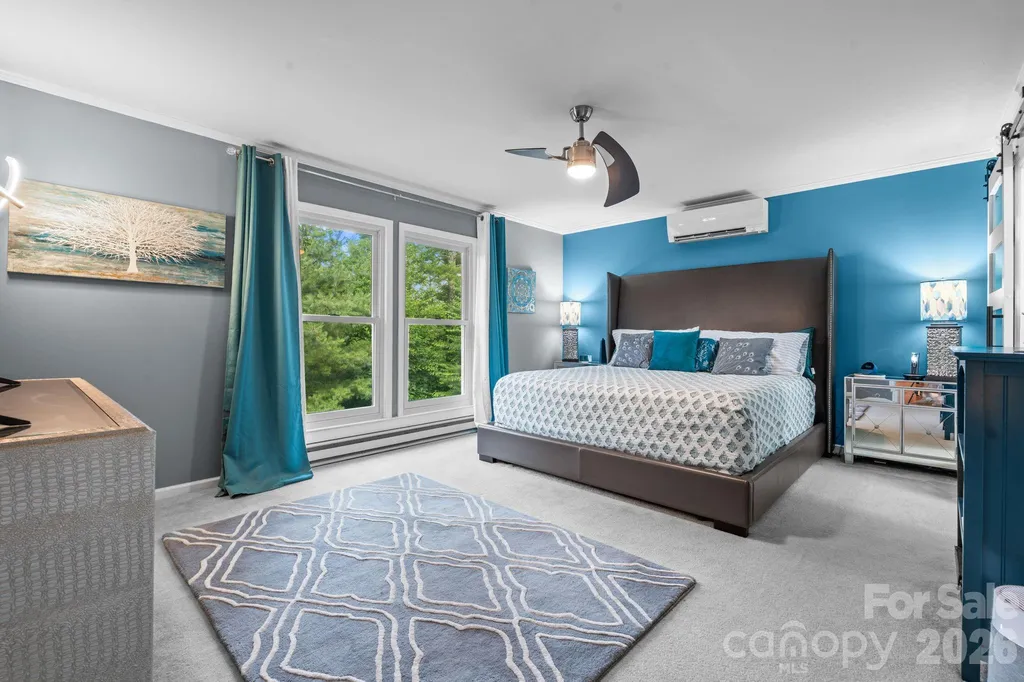 9081 Pittmans Gap Road Newland NC 28657