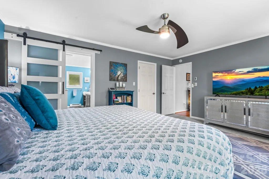9081 Pittmans Gap Road Newland NC 28657