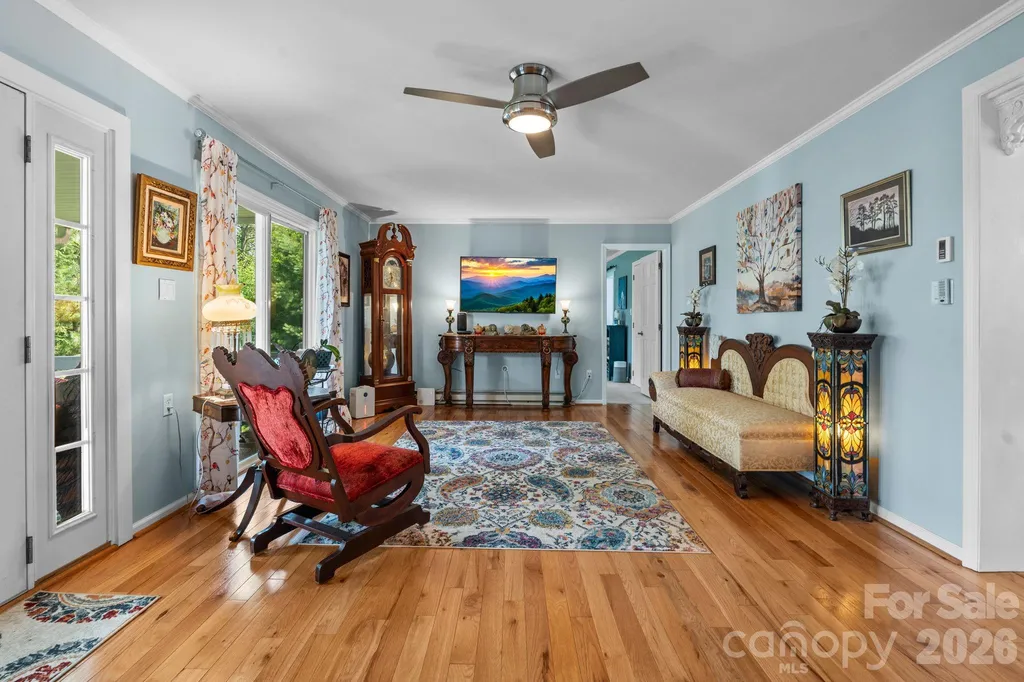 9081 Pittmans Gap Road Newland NC 28657