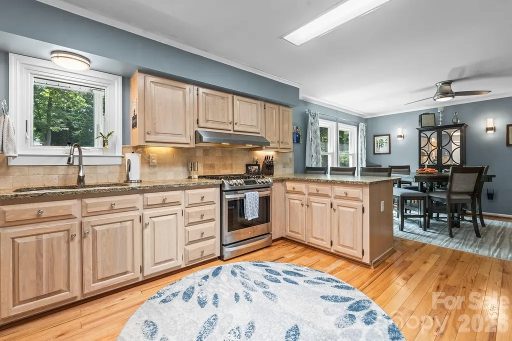 9081 Pittmans Gap Road Newland NC 28657