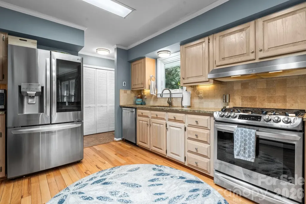 9081 Pittmans Gap Road Newland NC 28657