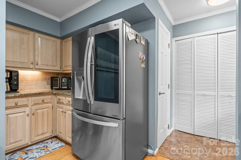 9081 Pittmans Gap Road Newland NC 28657