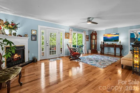 9081 Pittmans Gap Road Newland NC 28657