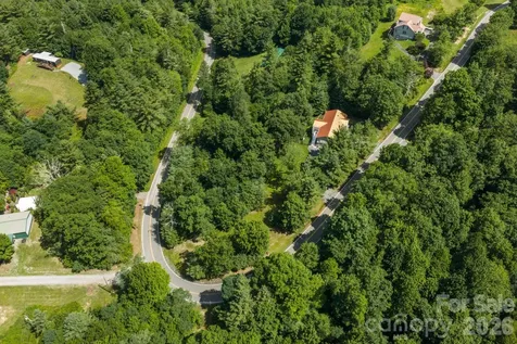 9081 Pittmans Gap Road Newland NC 28657