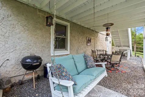 9081 Pittmans Gap Road Newland NC 28657