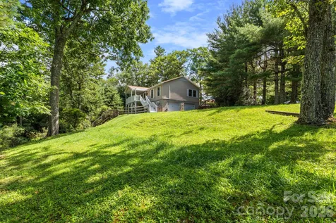 9081 Pittmans Gap Road Newland NC 28657