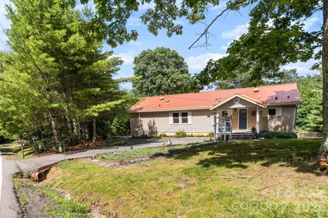 9081 Pittmans Gap Road Newland NC 28657