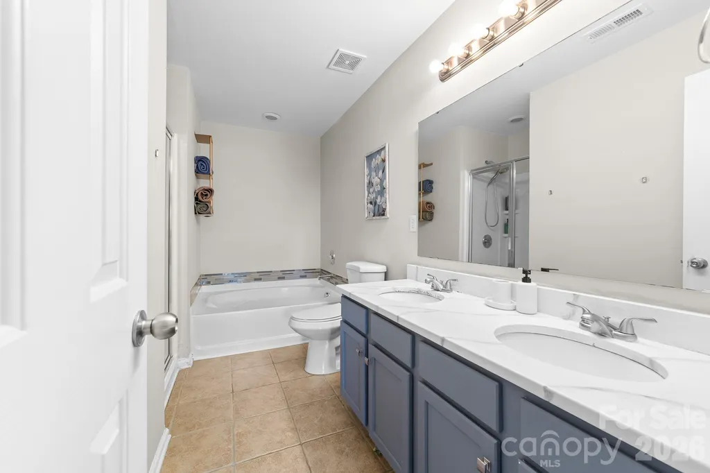 1525 Ladora Drive Charlotte NC 28262