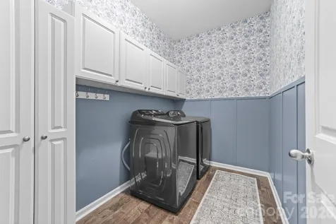 1525 Ladora Drive Charlotte NC 28262