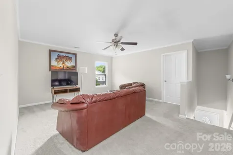 1525 Ladora Drive Charlotte NC 28262